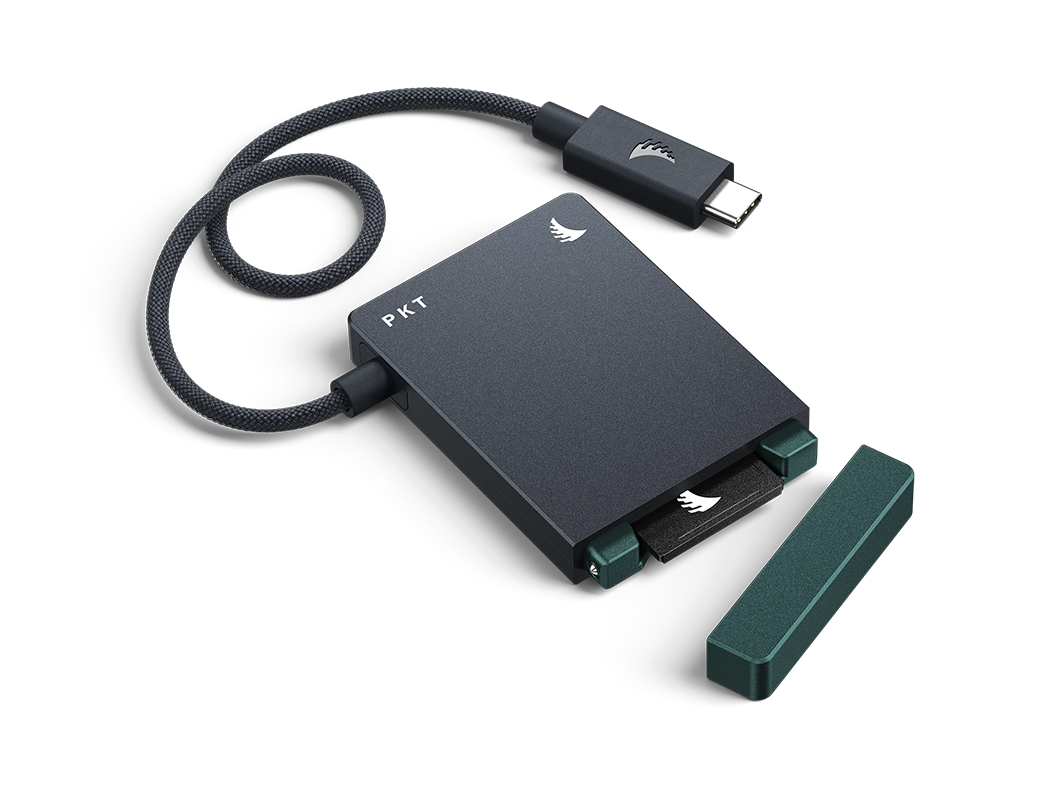 SD Card Reader PKT wit grey body and green cap with USB 3.2 Cable displayed on a neutral background