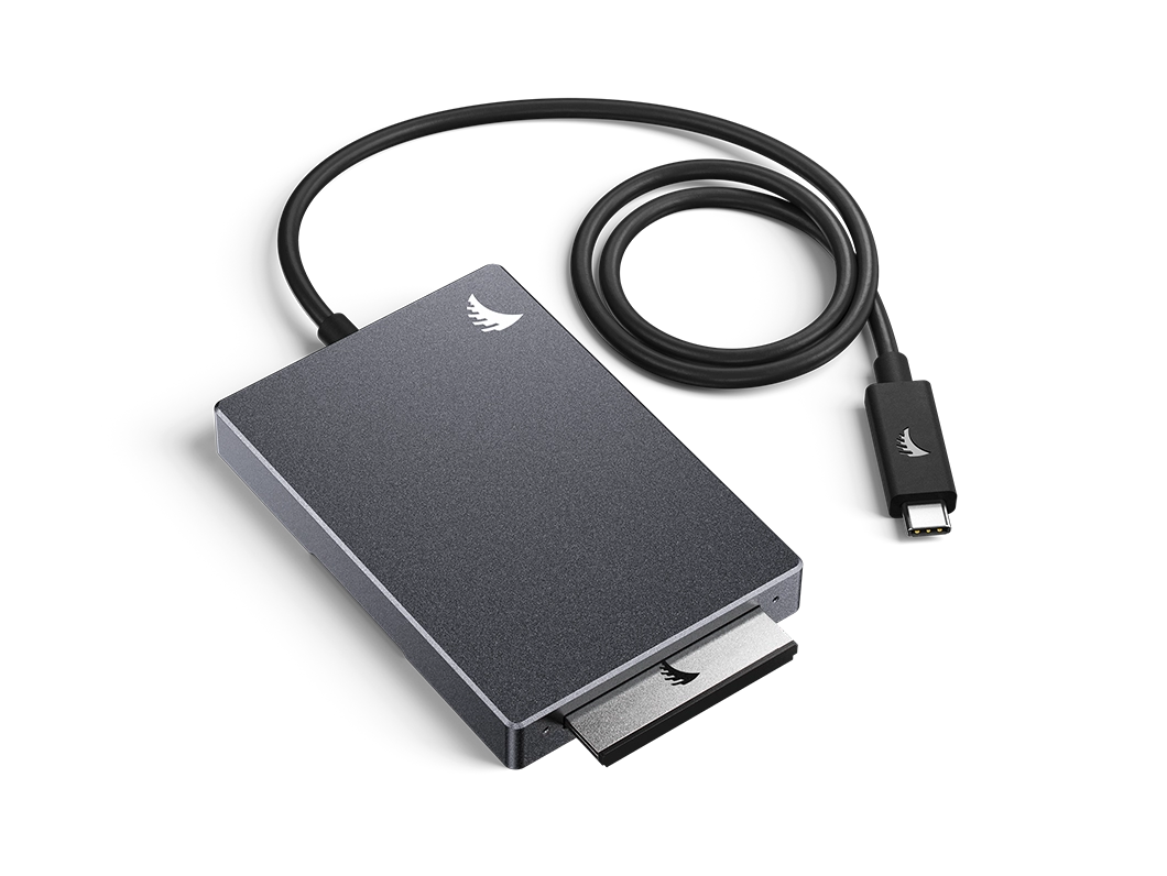 CFast 2.0 Card Reader displayed without background