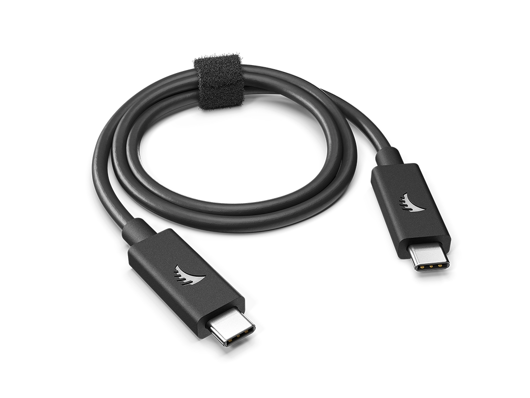 USB 3.2 Cable displayed without background